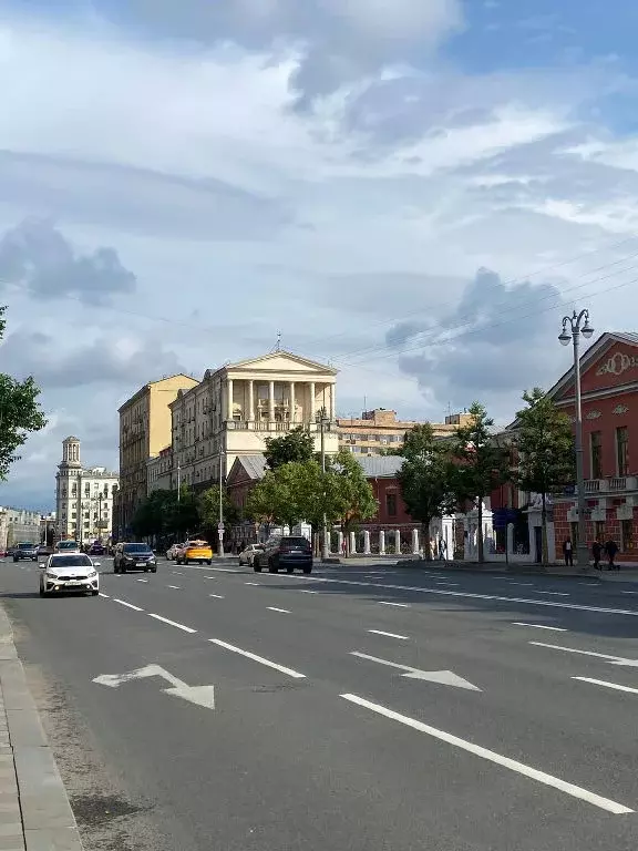 Продается 4-комнатная квартира - Фото 2
