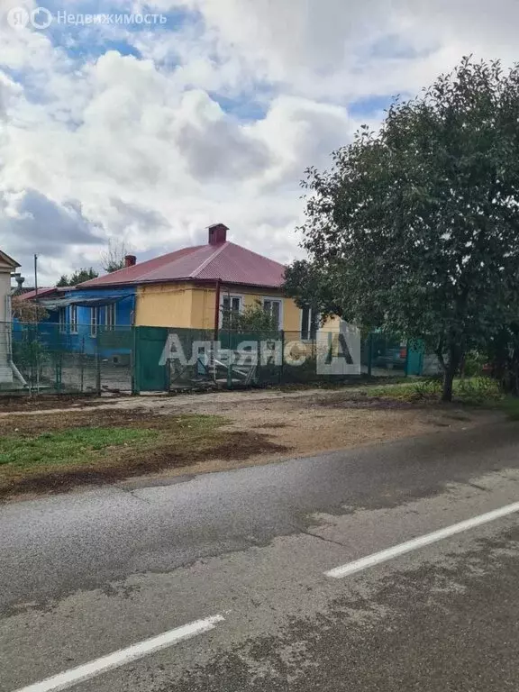Дом в Усть-Лабинск, Комсомольская улица (50 м) - Фото 0