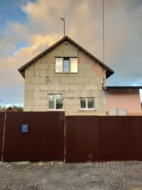 Дом в Тульская область, Тула пос. Скуратовский, пос. Южный, ул. ... - Фото 1