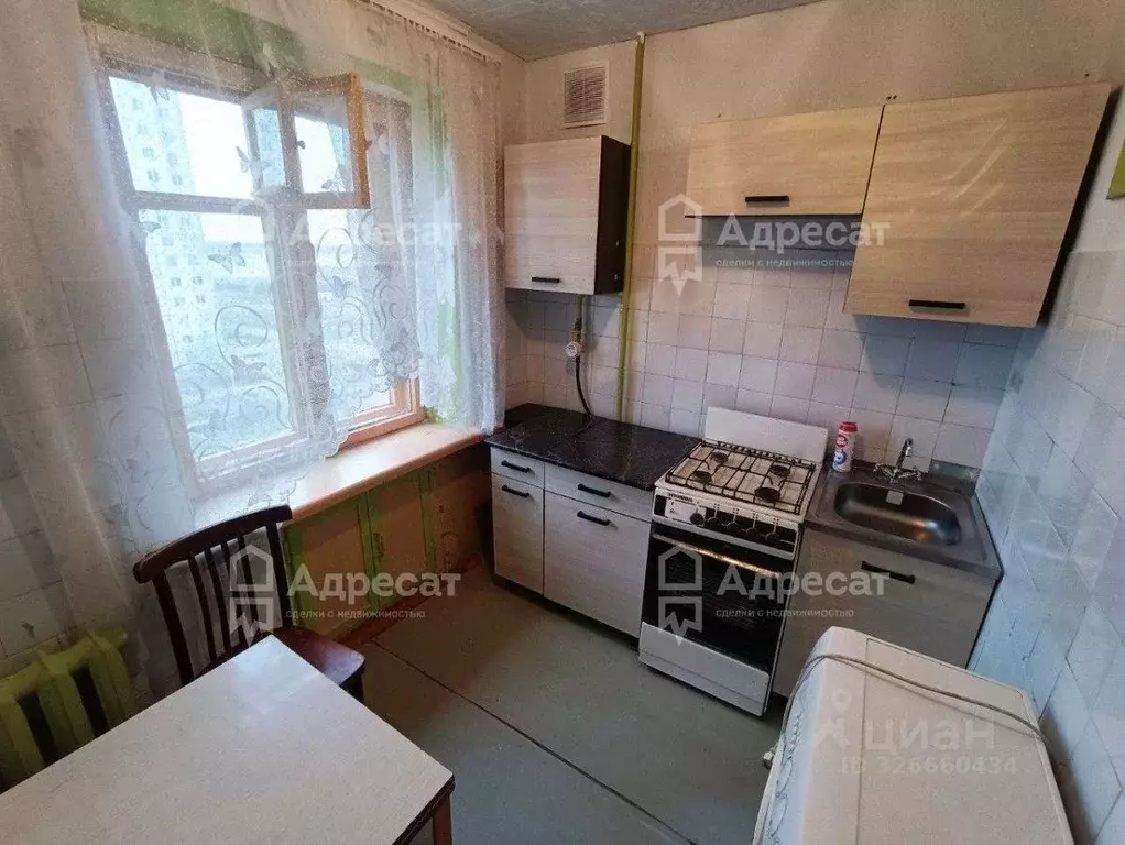 2-к кв. Волгоградская область, Волгоград ул. Кирова, 133А (46.0 м) - Фото 1