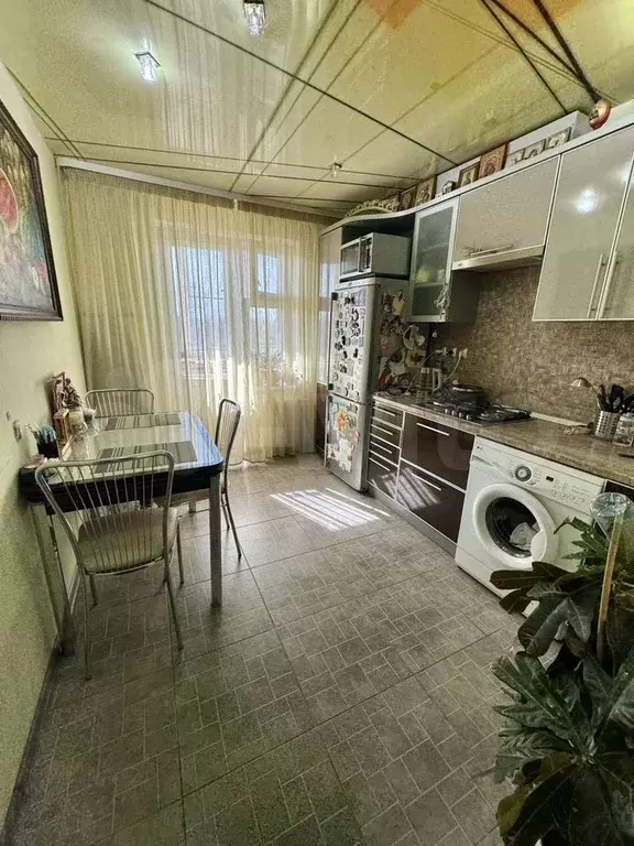 1-к. квартира, 39 м, 4/10 эт. - Фото 0
