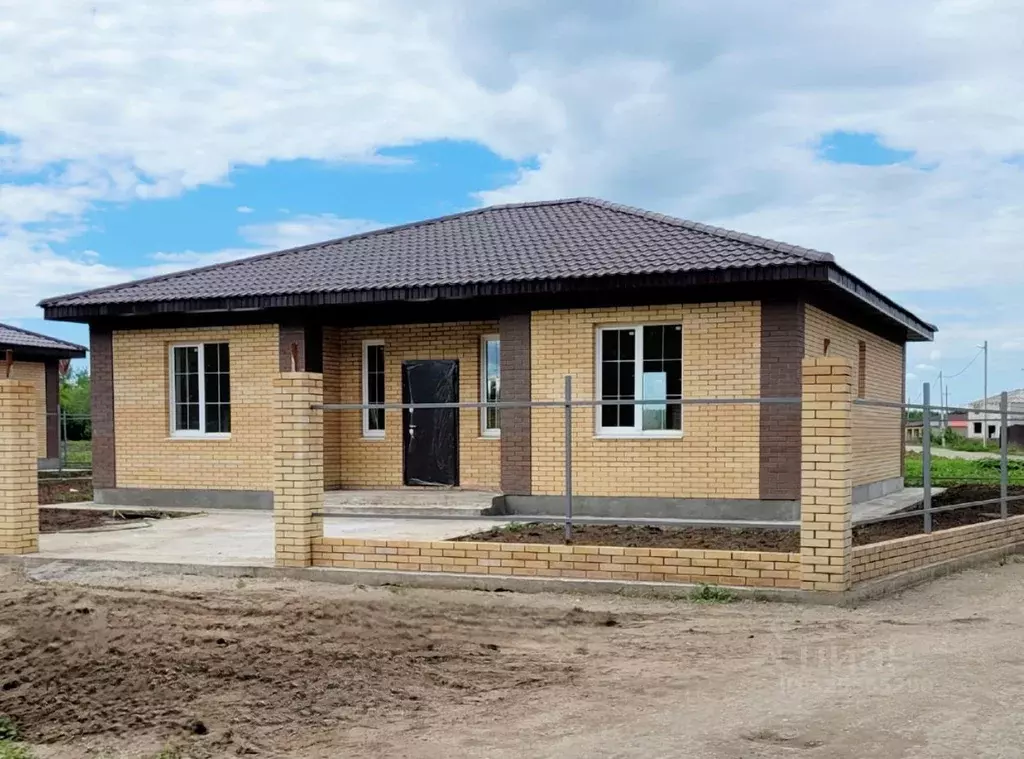 Дом в Самарская область, Волжский район, Черноречье с/пос, Рубежный ... - Фото 1