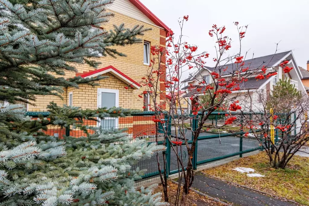 Дом в Тюменская область, Тюмень проезд 3-й Престольный (149 м) - Фото 1