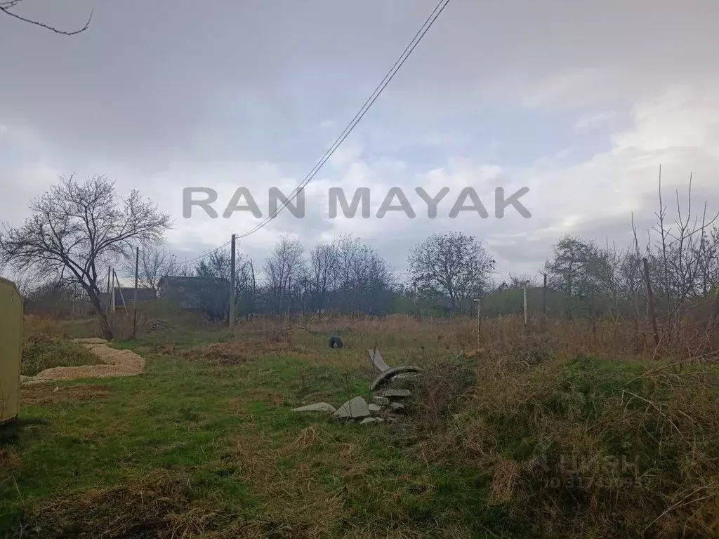 Участок в Адыгея, Майкоп Коммунальник-2 ДНТ, ул. Виноградная (5.92 ... - Фото 1