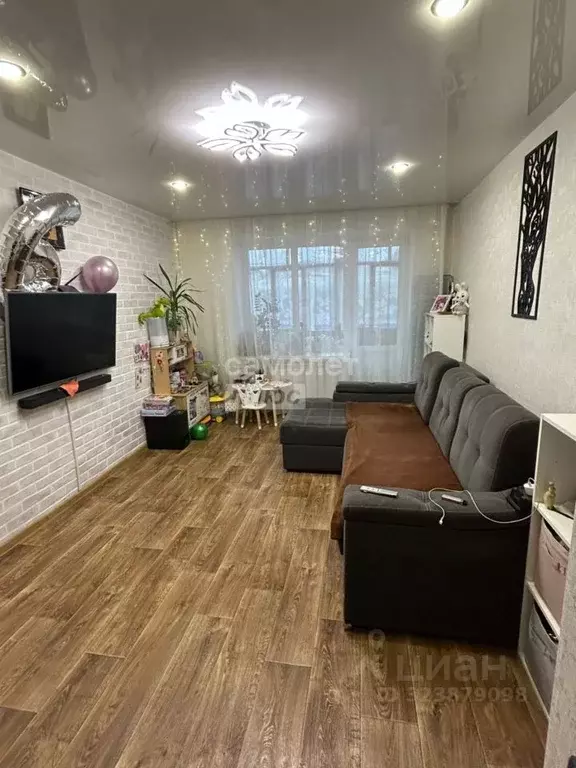 2-к кв. Красноярский край, Красноярск Парашютная ул., 72 (39.7 м) - Фото 1