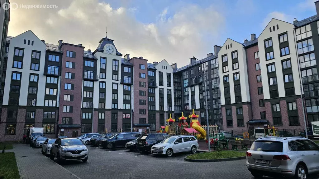 3-комнатная квартира: Гурьевск, Фабричная улица, 4А (121 м) - Фото 1