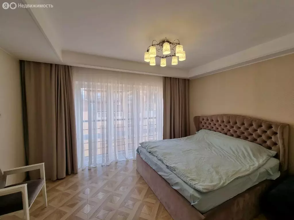 4-комнатная квартира: Владикавказ, улица Гастелло, 71к1 (161.8 м) - Фото 1