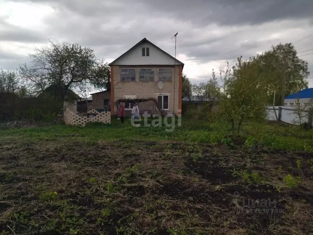 Дом в Башкортостан, Гафурийский район, с. Белое Озеро ул. ... - Фото 0