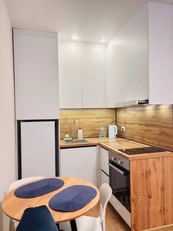 1-к кв. Тюменская область, Тюмень ул. Фармана Салманова, 21 (38.0 м) - Фото 1