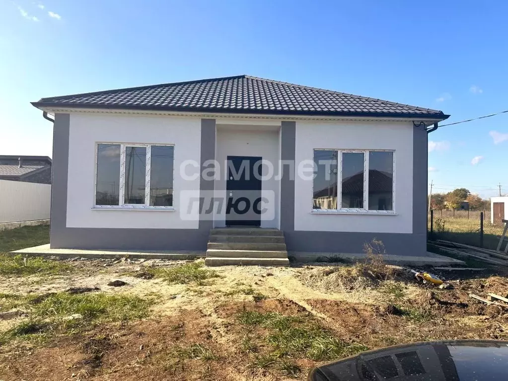 Дом в Краснодарский край, Крымск ул. Хрустальная (100 м) - Фото 1