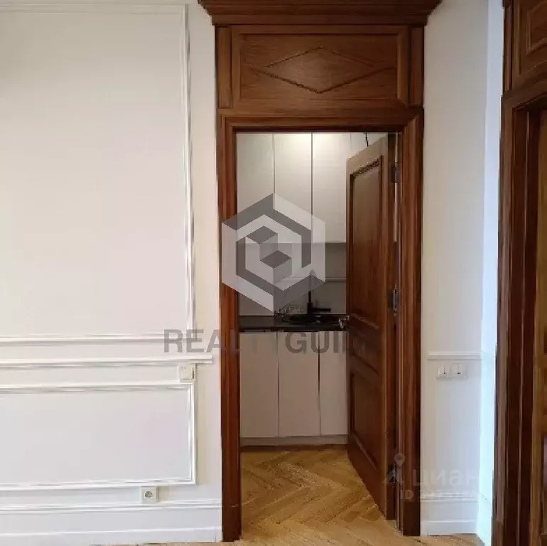 Офис в Москва ул. Арбат, 10 (93 м) - Фото 2