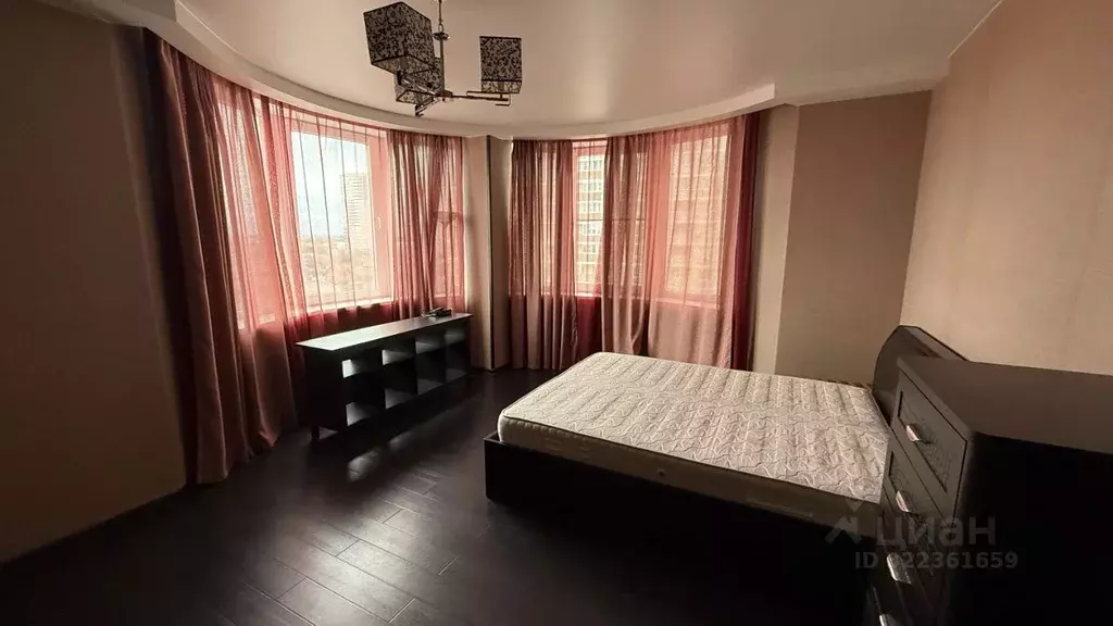 2-к кв. Ростовская область, Батайск ул. Половинко, 280/2 (73.0 м) - Фото 1