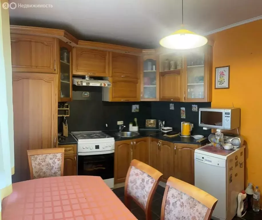 3-комнатная квартира: Череповец, Октябрьский проспект, 49 (81.3 м) - Фото 2