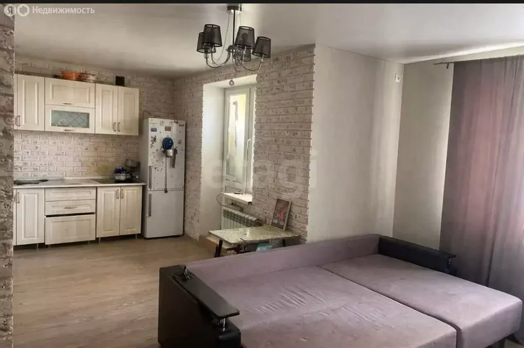 Квартира-студия: Саратов, улица имени Николая Чихарева, 10Д (38 м) - Фото 1