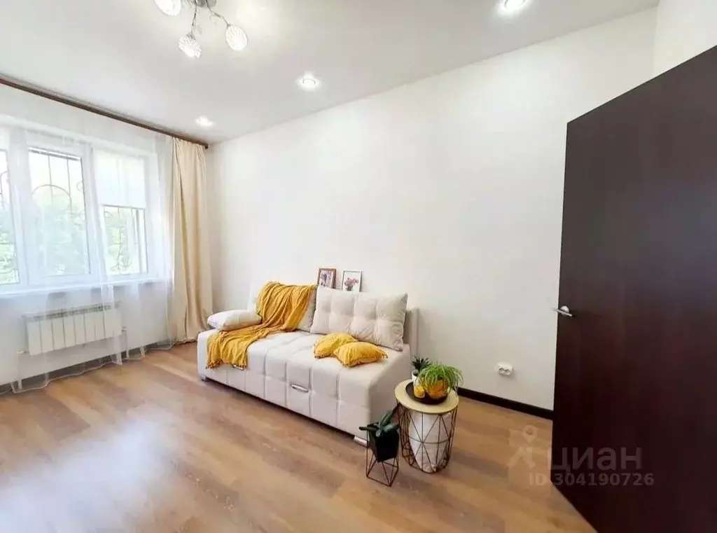 2-к кв. Чувашия, Чебоксары ул. Строителей, 11 (62.0 м) - Фото 1