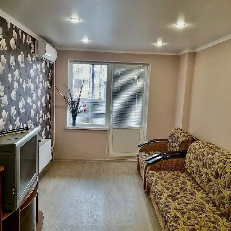 1-к кв. Самарская область, Тольятти Ленинградская ул., 68 (33.6 м) - Фото 2