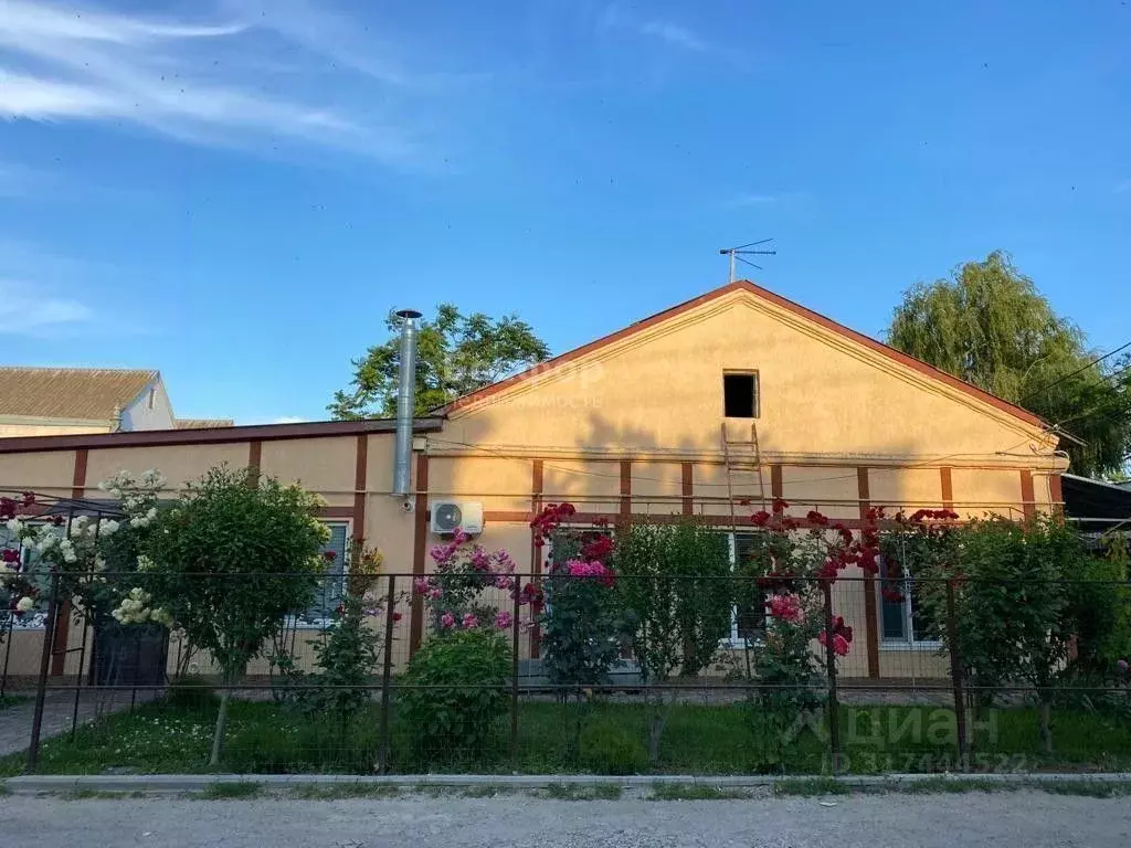 3-к кв. Крым, Феодосия ул. Энгельса, 37 (60.0 м) - Фото 0