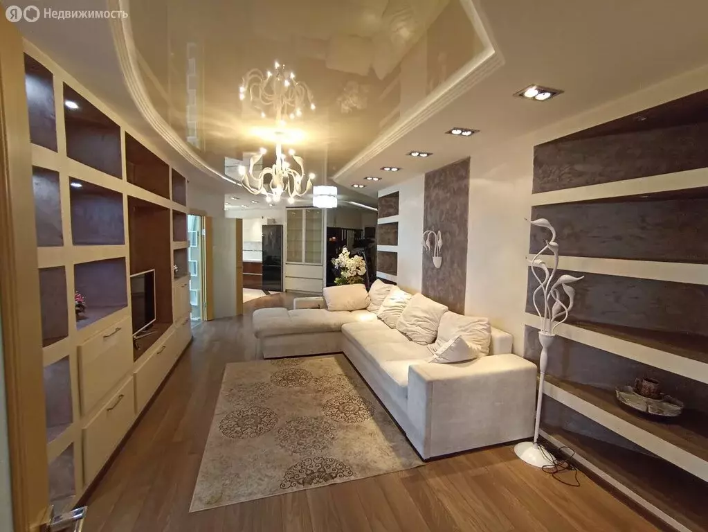 4-комнатная квартира: Серпухов, улица Фирсова, 3 (118 м) - Фото 1