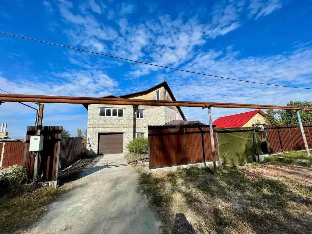 Дом в Белгородская область, Новооскольский муниципальный округ, с. ... - Фото 1