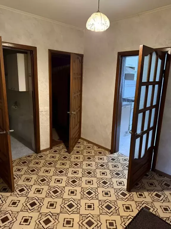 Дом в Свердловская область, Екатеринбург ул. Водоемная, 50 (100 м) - Фото 0