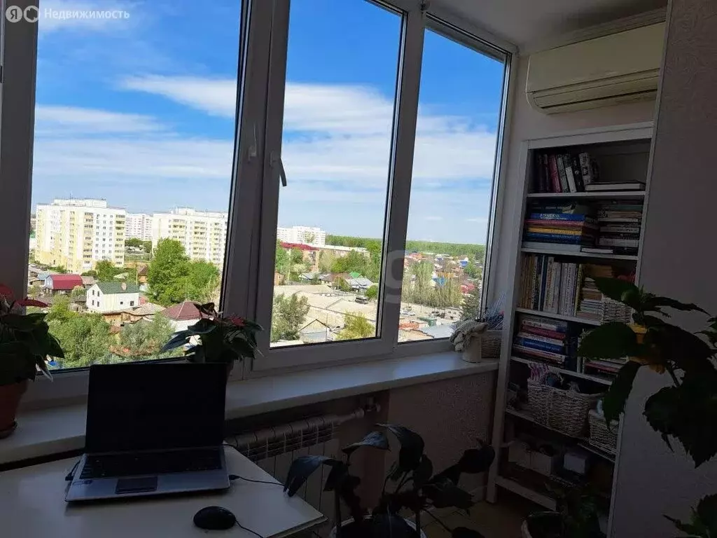 3-комнатная квартира: Омск, улица Герцена, 232/1 (93.8 м) - Фото 1