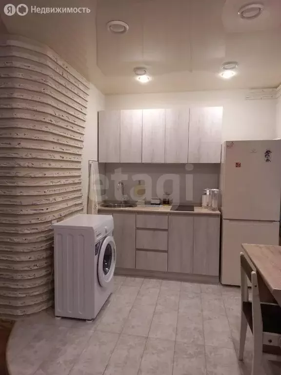 Квартира-студия: Красноярск, улица Партизана Железняка, 24А (31.2 м) - Фото 2