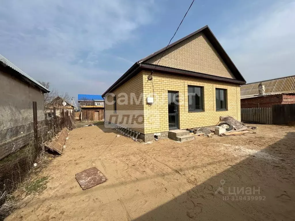 Дом в Астраханская область, Астрахань пер. 6-й Вязовский, 5 (81 м) - Фото 1