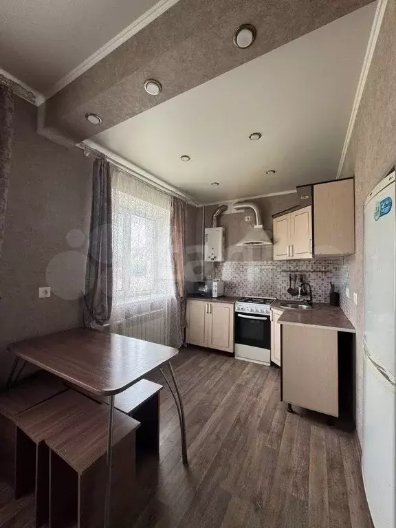 3-к. квартира, 55,6 м, 1/2 эт. - Фото 0