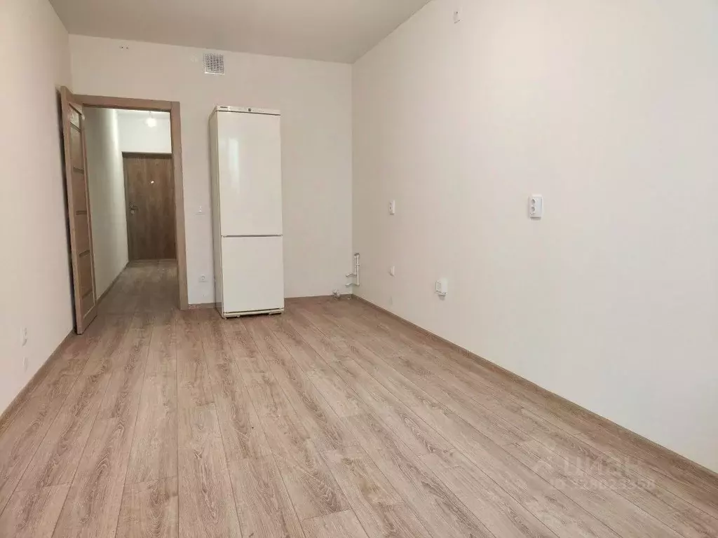 Студия Свердловская область, Екатеринбург ул. Краснолесья, 108/3 (25.1 ... - Фото 1