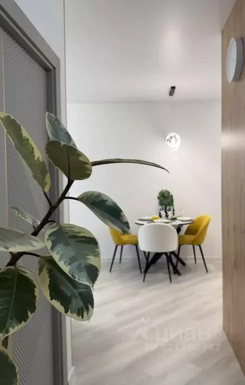 3-к кв. Омская область, Омск Взлетная ул., 11/1 (57.0 м) - Фото 1