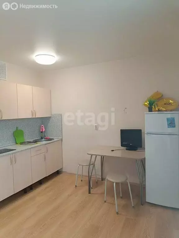 Квартира-студия: Тобольск, 15-й микрорайон, 37 (26 м) - Фото 0