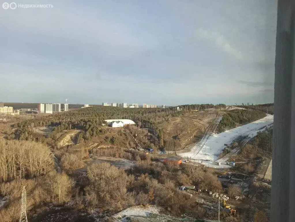 Квартира-студия: Екатеринбург, улица Новостроя, 9 (21.9 м) - Фото 1