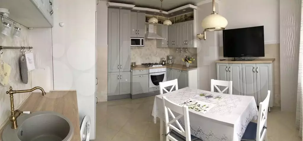 1-к. квартира, 59 м, 7/9 эт. - Фото 0