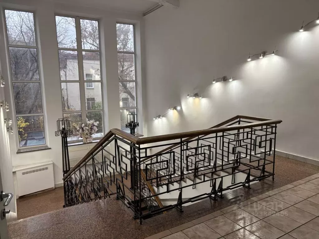 Помещение свободного назначения в Москва ул. Усачева, 22 (20 м) - Фото 1