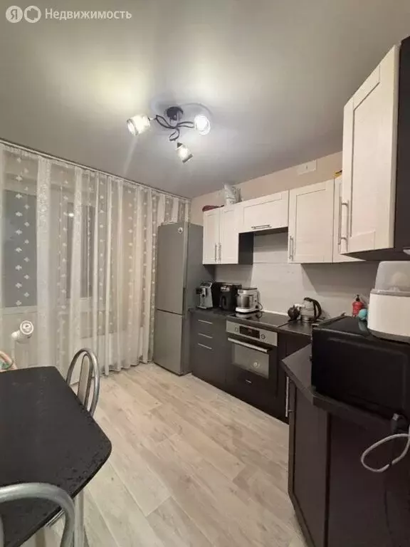 2-комнатная квартира: Мурманск, улица Карла Либкнехта, 42 (50 м) - Фото 1