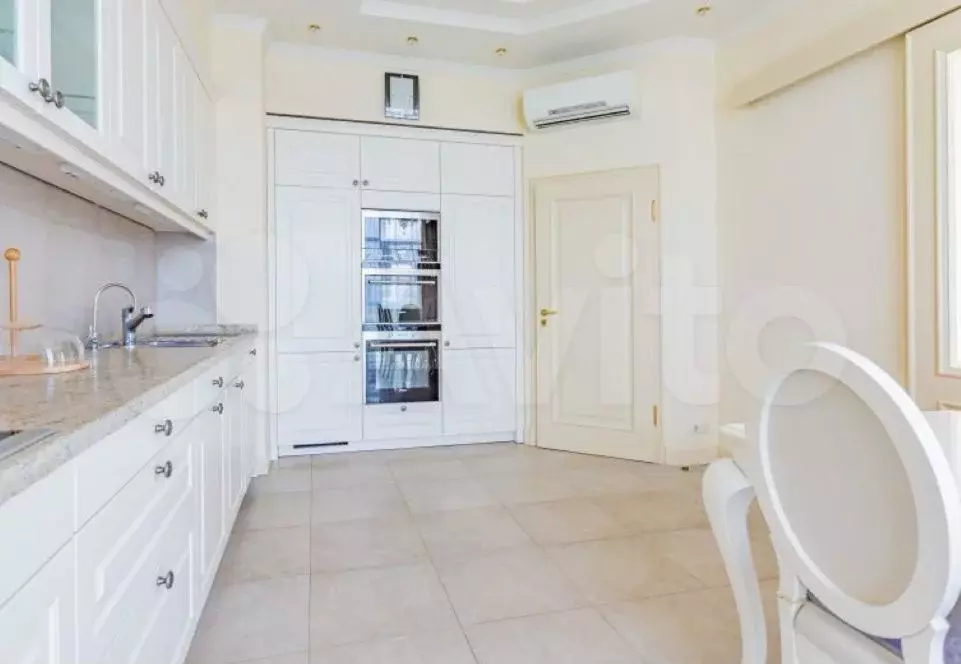 3-к. квартира, 130 м, 9/13 эт. - Фото 1