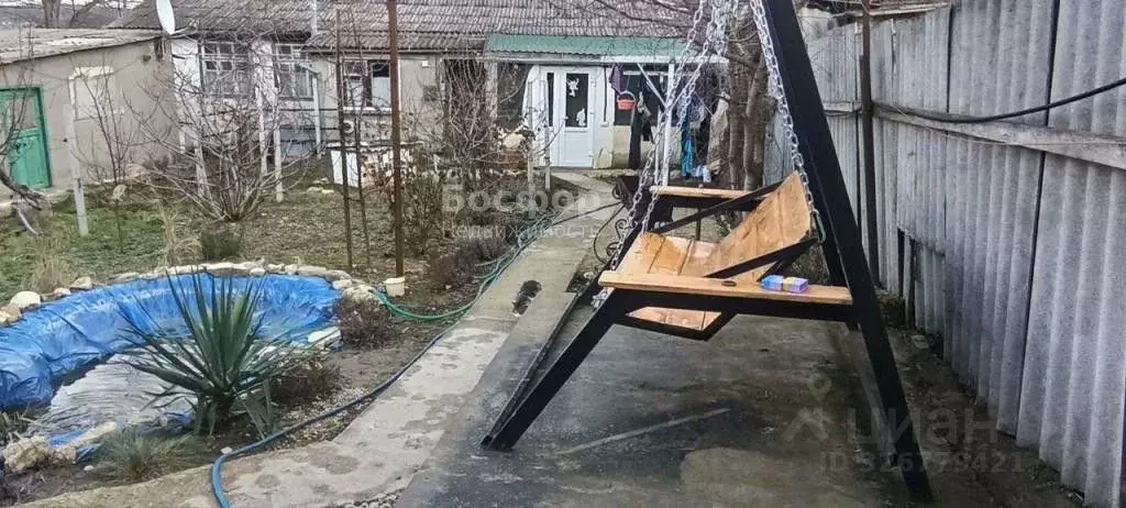 2-к кв. Крым, Кировский район, Старый Крым городское поселение ул. ... - Фото 0