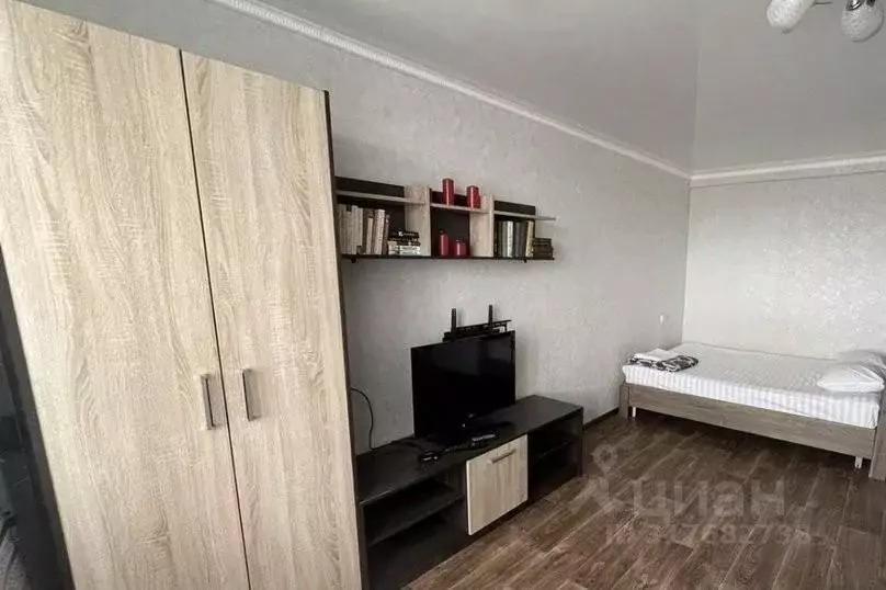 1-к кв. Крым, Евпатория просп. Ленина, 52 (10.0 м) - Фото 1