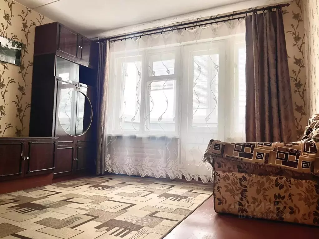 1-к кв. Псковская область, Остров Строитель мкр, 6 (32.5 м) - Фото 1