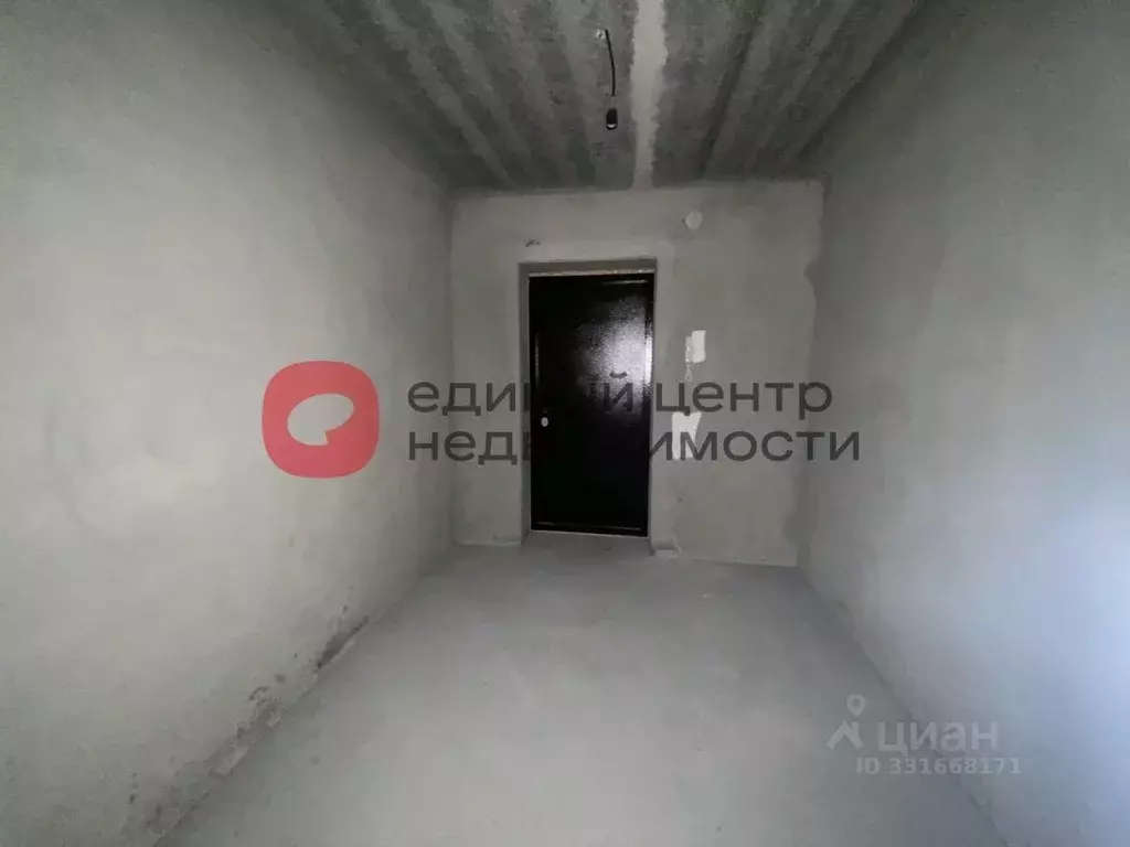 2-к кв. Тюменская область, Тюмень ул. Бирюзова, 6Б (100.6 м) - Фото 1
