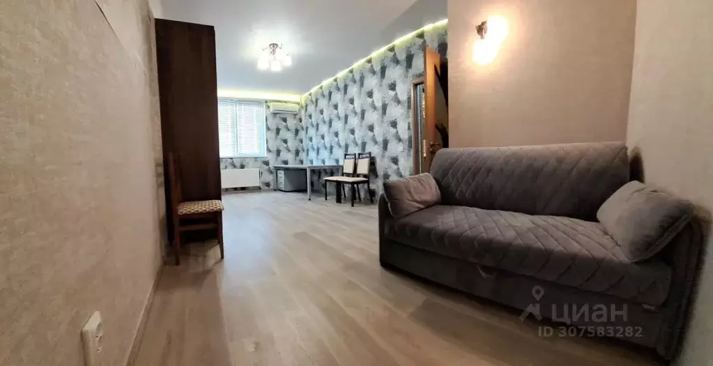 1-к кв. Крым, Симферополь ул. Батурина, 205 (40.0 м) - Фото 1