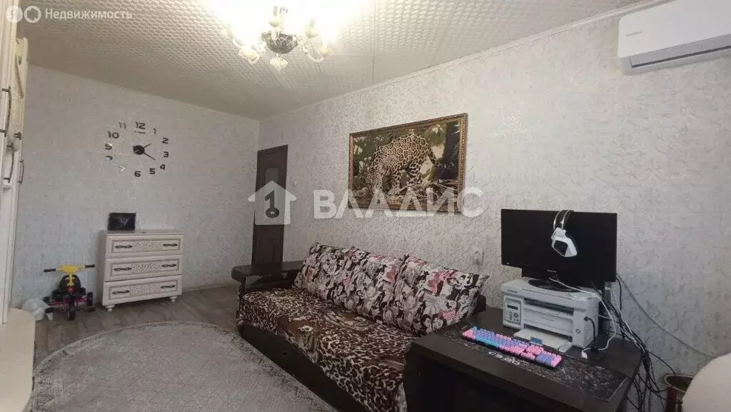 3-комнатная квартира: Орск, Ферганская улица, 6 (62 м) - Фото 1