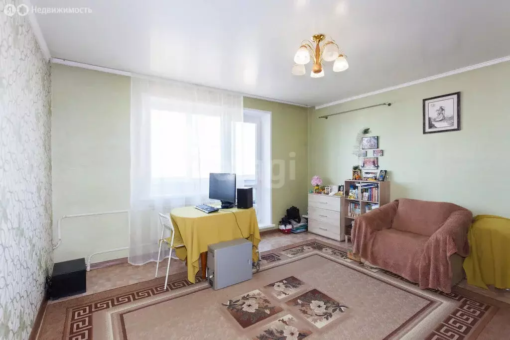 3-комнатная квартира: Абакан, улица Крылова, 106к2 (64.5 м) - Фото 1