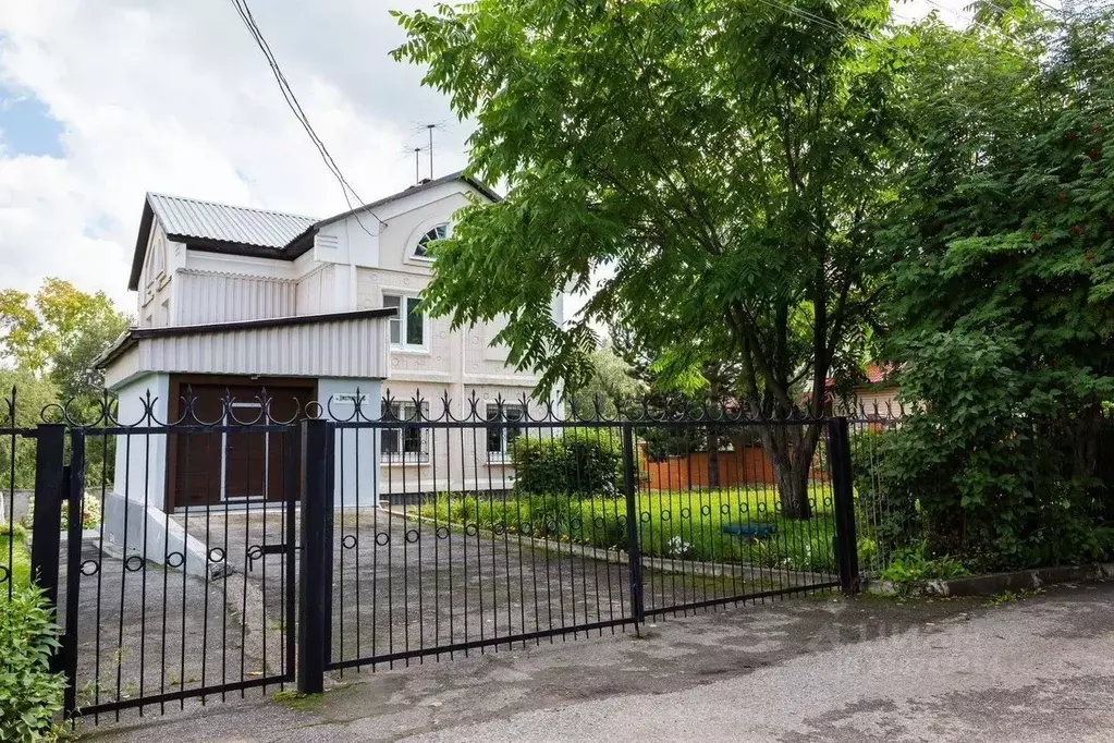 Дом в Кемеровская область, Новокузнецкий муниципальный округ, с. ... - Фото 1