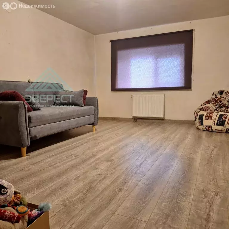 2-комнатная квартира: Абакан, проспект Дружбы Народов, 43А (90.6 м) - Фото 1