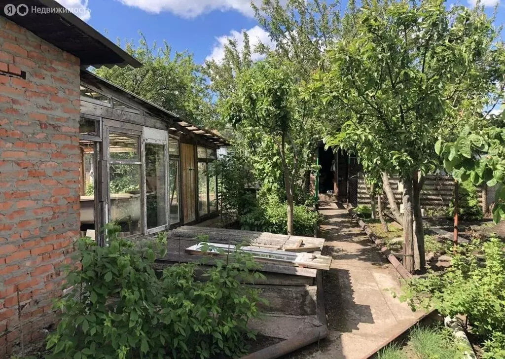 Дом в Каменск-Шахтинский, улица 3-я Линия (32 м) - Фото 1