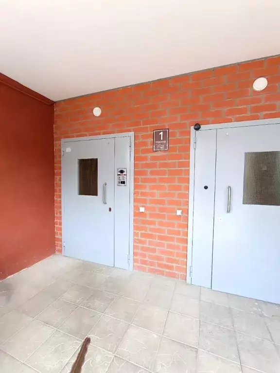 1-к кв. Калужская область, Калуга ул. Дружбы, 8к1 (56.0 м) - Фото 2