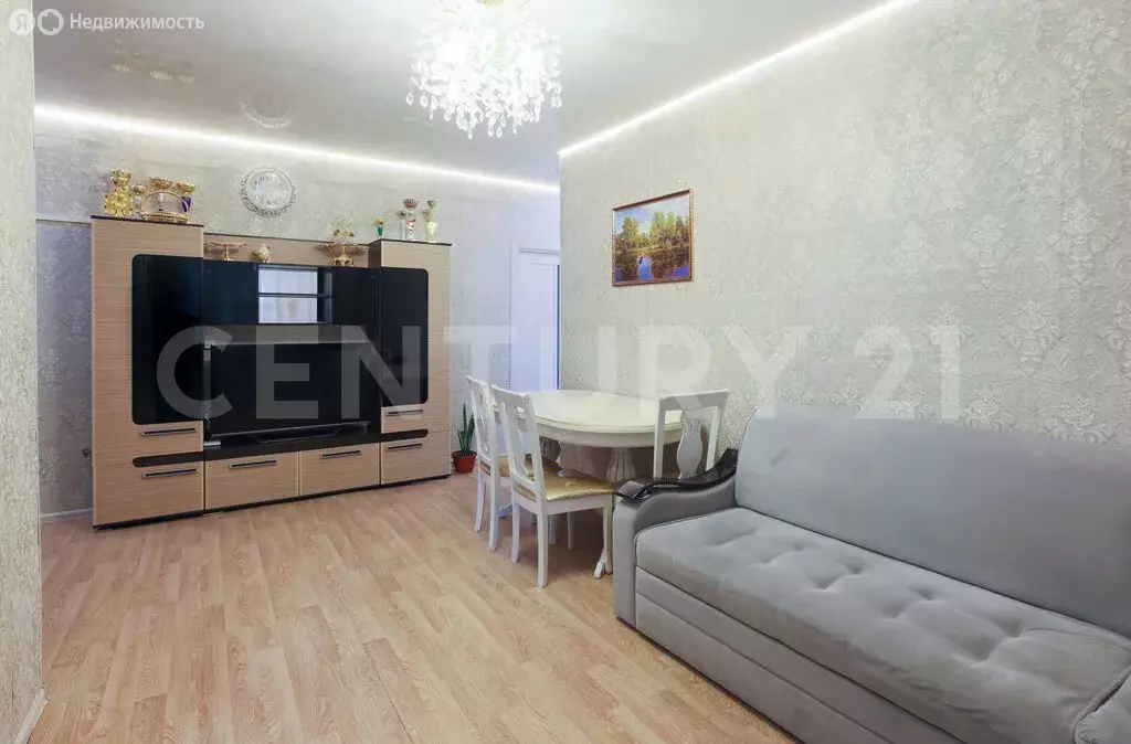 3-комнатная квартира: Санкт-Петербург, улица Пограничника Гарькавого, ... - Фото 1