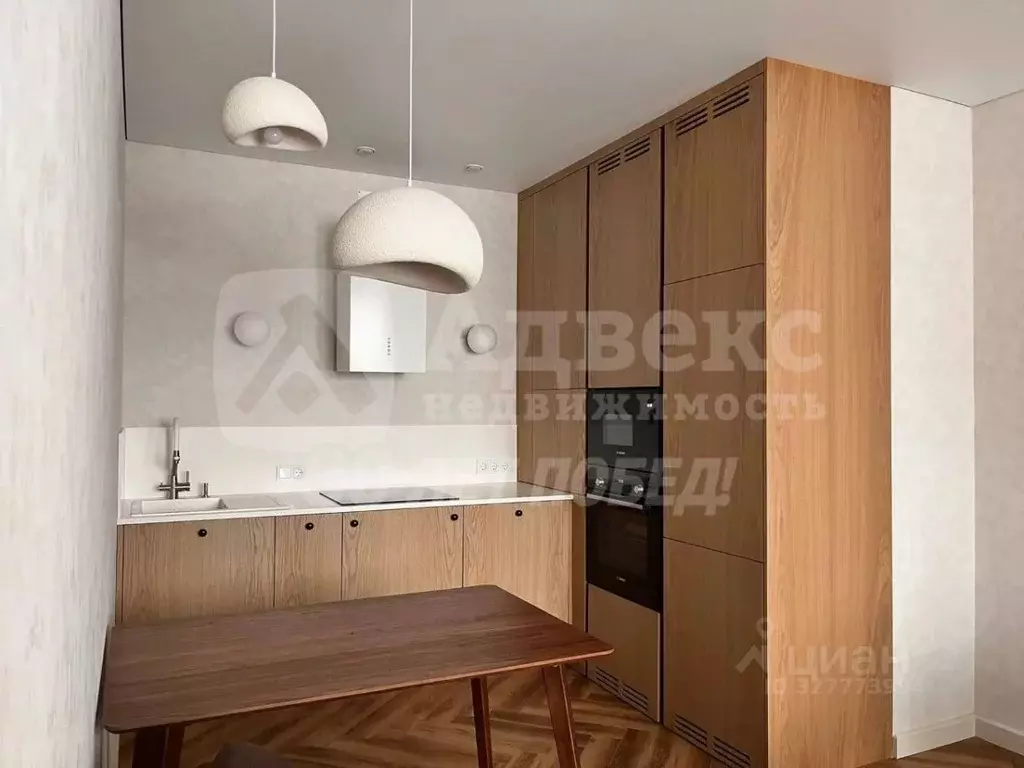 3-к кв. Тюменская область, Тюмень ул. Игоря Комиссарова, 22 (61.6 м) - Фото 1