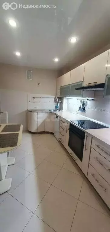 3-комнатная квартира: Киров, проспект Строителей, 5 (66.4 м) - Фото 1